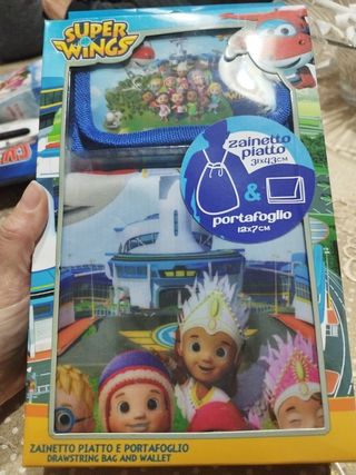 Portafoglio e sacca super wings