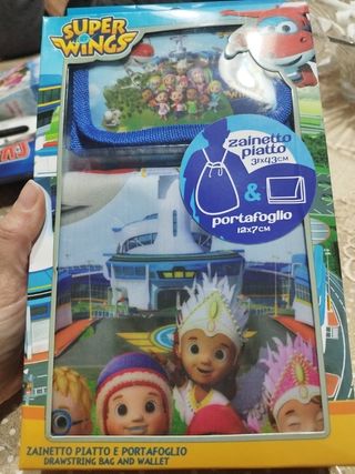 Portafoglio e sacca super wings