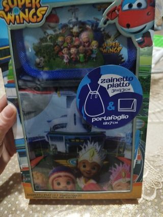 Portafoglio e sacca super wings