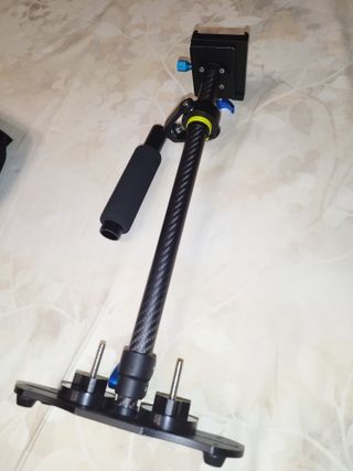 Estabilizador de fibra de carbón manual con pesos