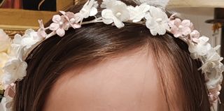 Corona de flores, comunión, boda, arras.