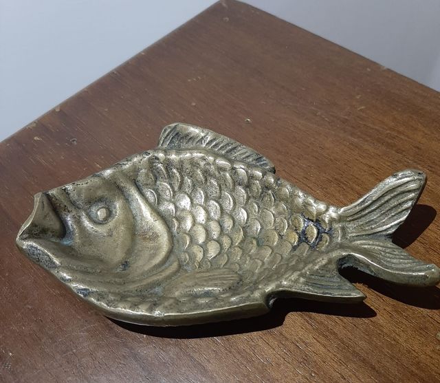 Animale pesce ottone