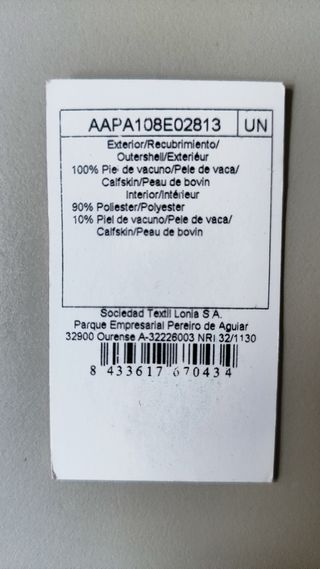 Bolso de piel. Amplio. Asas cortas de mano, hombro