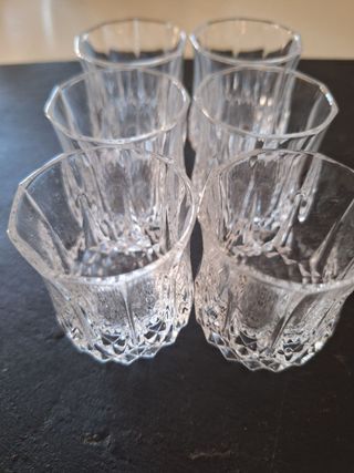 SET 6 BICCHIERINI IN CRISTALLO