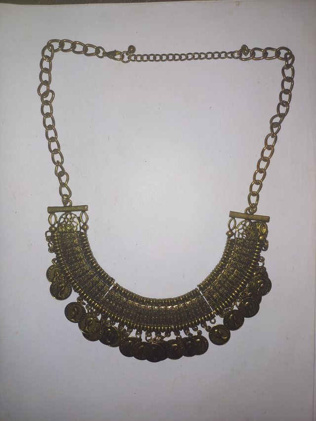 COLLAR DORADO con MONEDAS