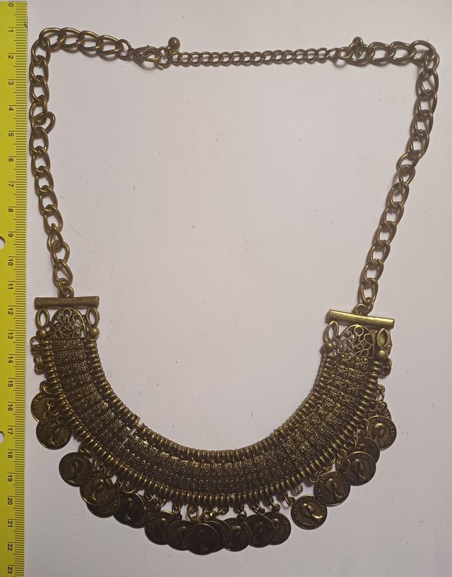 COLLAR DORADO con MONEDAS