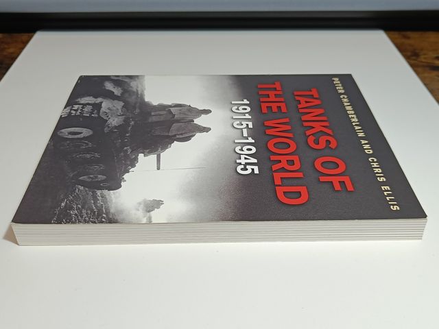 Libro Tanks of the World 1915-1945