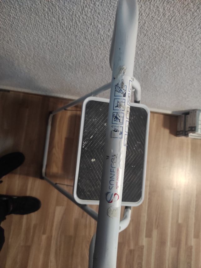 ESCALERA TRES ESCALONES