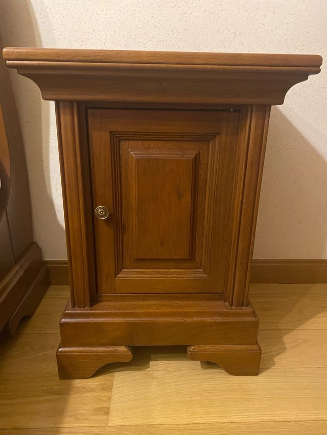 Mesillas de madera maciza