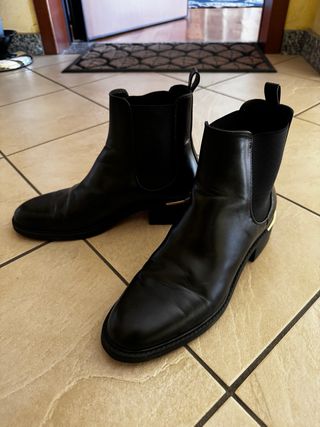 Stivaletti neri Zara