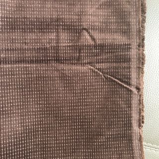 Tessuto in velluto marrone