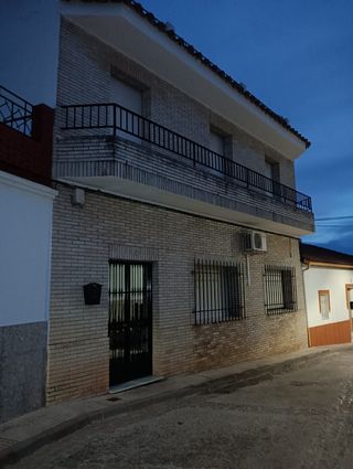 Se alquila 