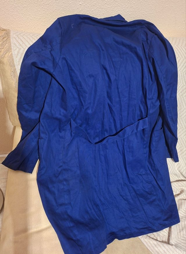 Bata laboral clásica de hombre.