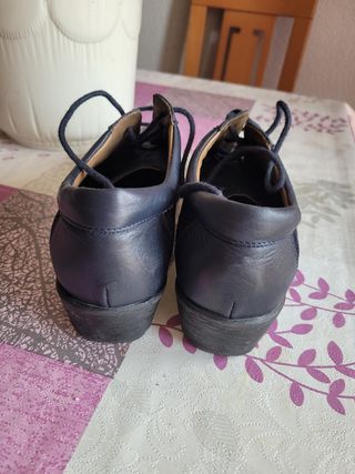 Deportivo de vestir de piel