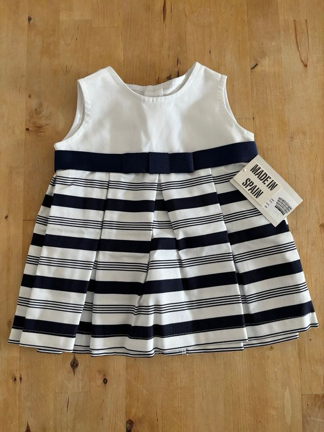 Vestido NUEVO bebé 6 meses