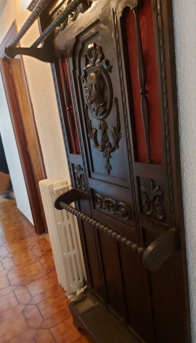 Hermoso perchero castellano, diseño único y origin