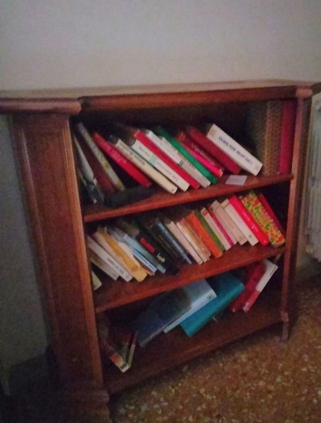 Mobiletto -  libreria in legno