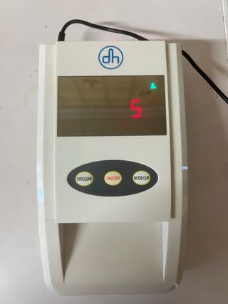 Detector billetes falsos