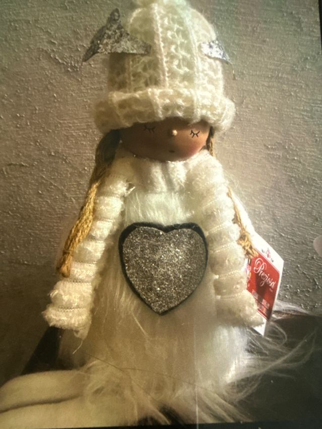 Bambola realizzata a mano