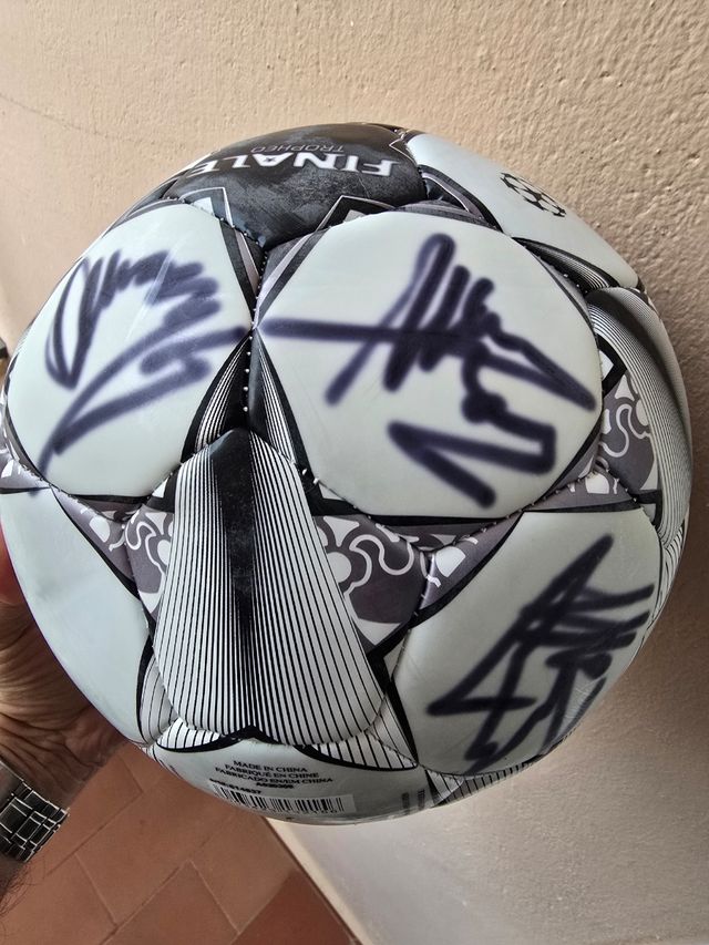 Balón colección firmado Real Madrid