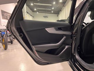 Audi A4 A4 Avant Black-Line 40 TDI 140kw Quattro 