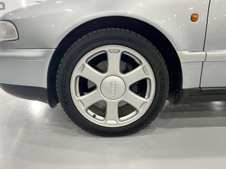 Audi A8 4.2 QUATTRO TIPTRONIC V8 340cv – SÓLO 49.000km