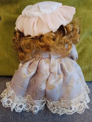 Bambola vintage da collezione