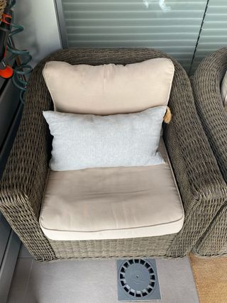 Sillones y mesa jardin