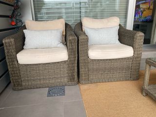 Sillones y mesa jardin