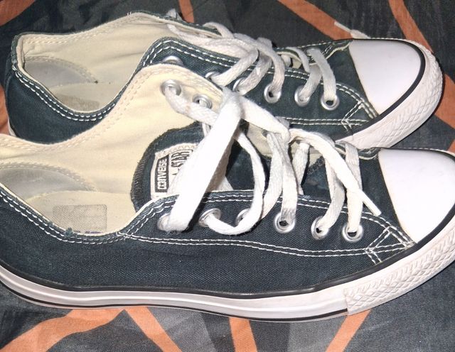 Converse  negro