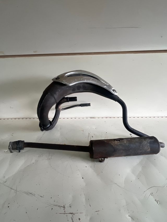 Escape de casa rieju mrx