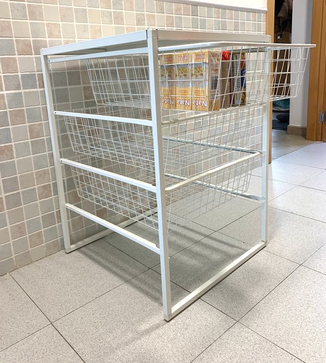 JONAXEL . Ikea. Combinación de almacenaje
