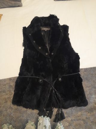 Chaleco negro piel
