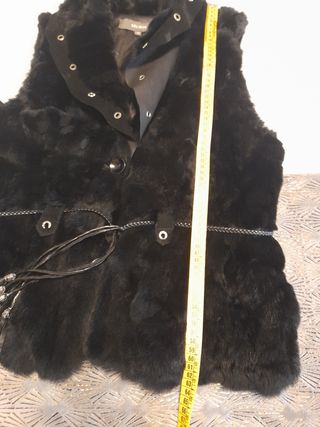 Chaleco negro piel