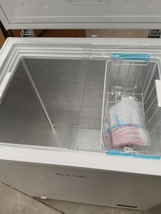 Congelatore a pozzetto Brandt 150 l. BFK151 ESW