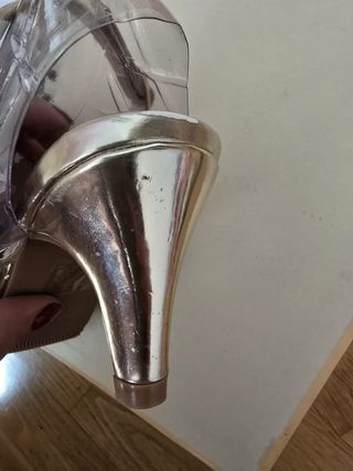 SANDALIAS SIN ESTRENAR NÚMERO 36.MARCA PRESTIGIO