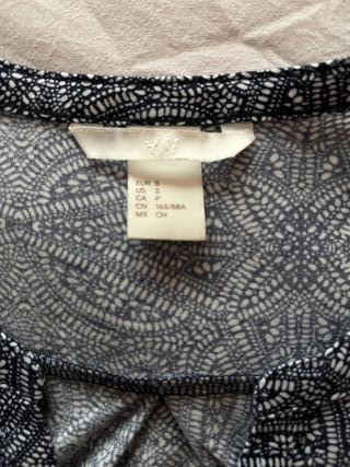 Camiseta azul marino de H&M