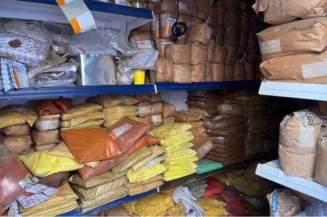 PIGMENTOS. TIERRAS Y OCRES ITALIANOS