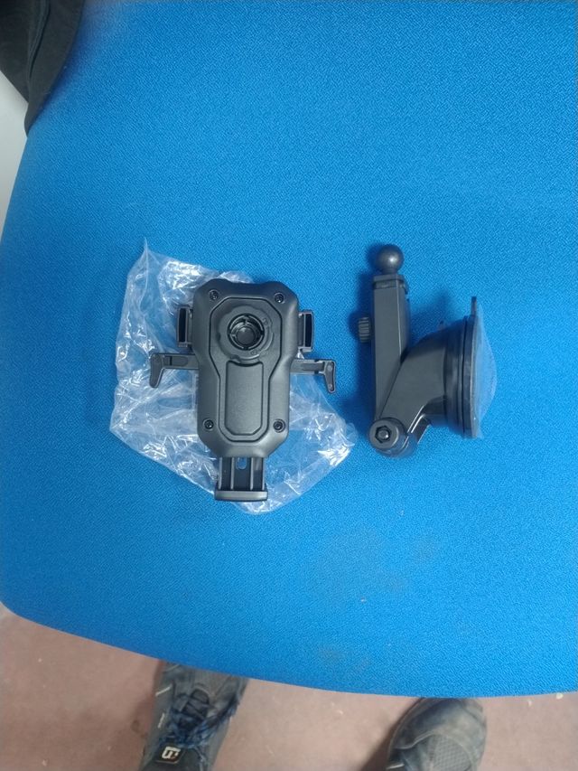 Supporto per auto mobile