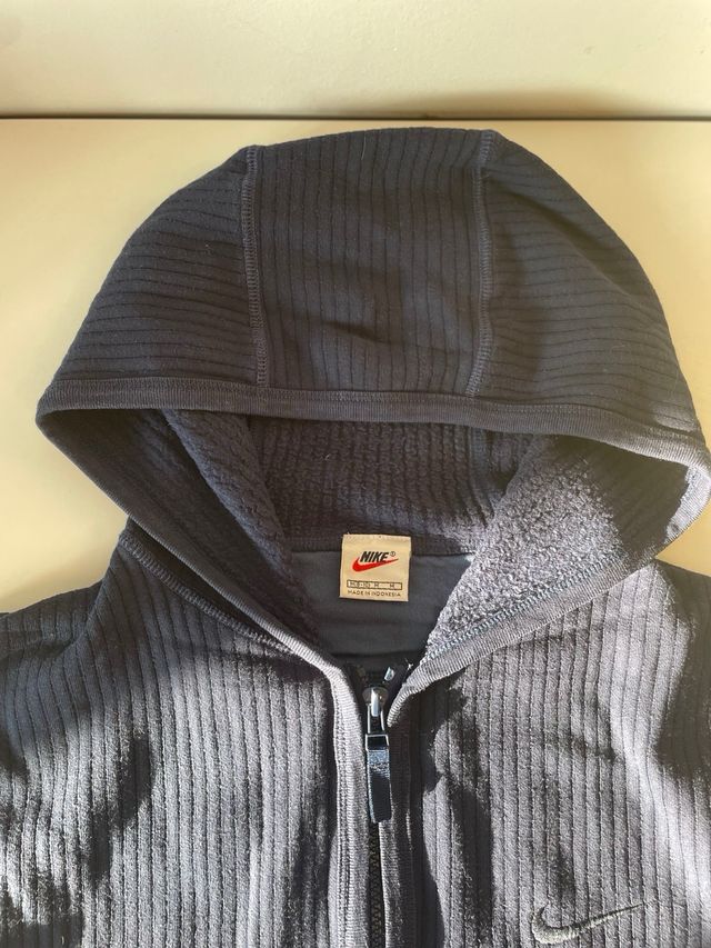 Felpa smanicate Nike con cappucciotaglia M