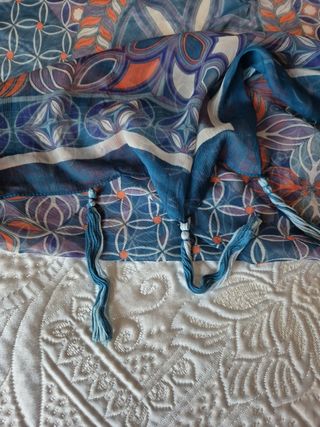 Foulard fantasia con frange