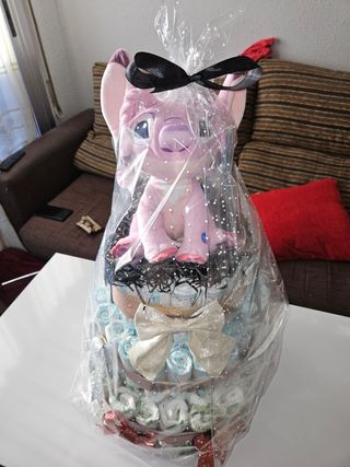 Pastel de pañales personalizados.