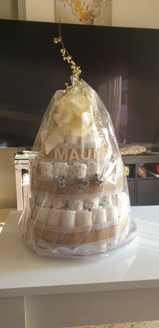 Pastel de pañales personalizados.