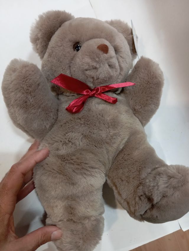 Osito de peluche gris