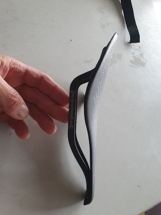 Sillines bici carbono