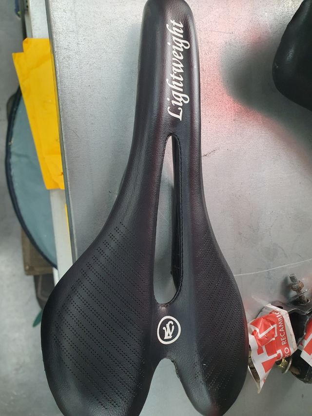 Sillines bici carbono