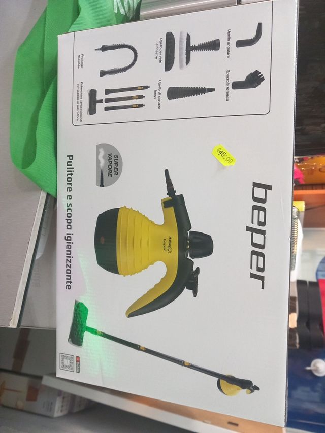 Pulitore e scopa igienizzante a vapore