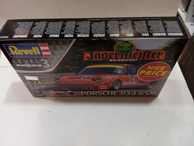 Porsche 911 934 RSR maqueta 1,24