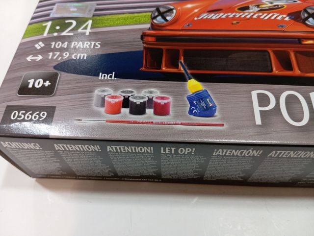 Porsche 911 934 RSR maqueta 1,24