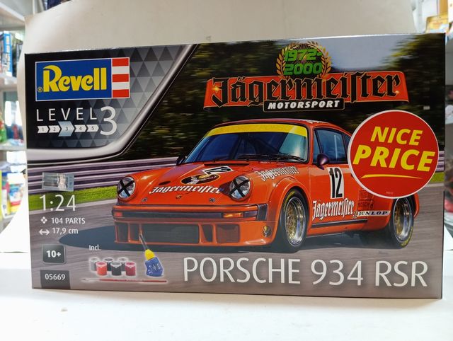 Porsche 911 934 RSR maqueta 1,24